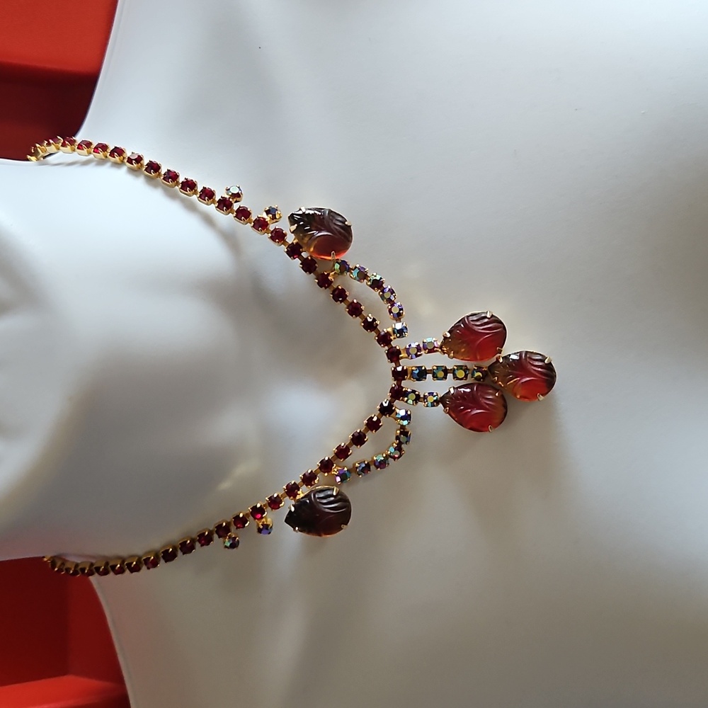 Vintage costume necklace